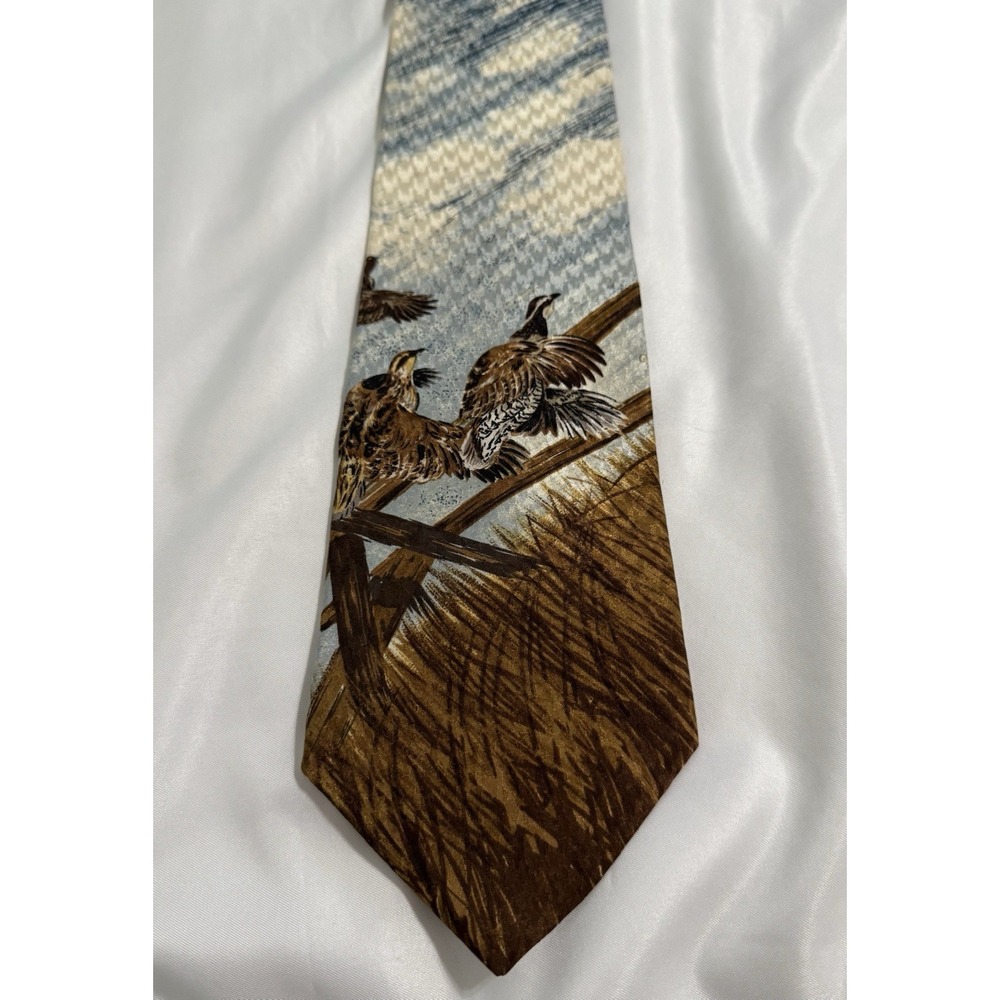 VTG Hathaway Men's Silk Tie Novelty Outdoors Sportsman Quail Birds Flying